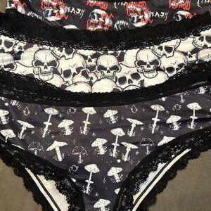 Morvia 3pk lace trim goth Emo panties 4XL or 3XL Plus Size Skulls & Mushrooms